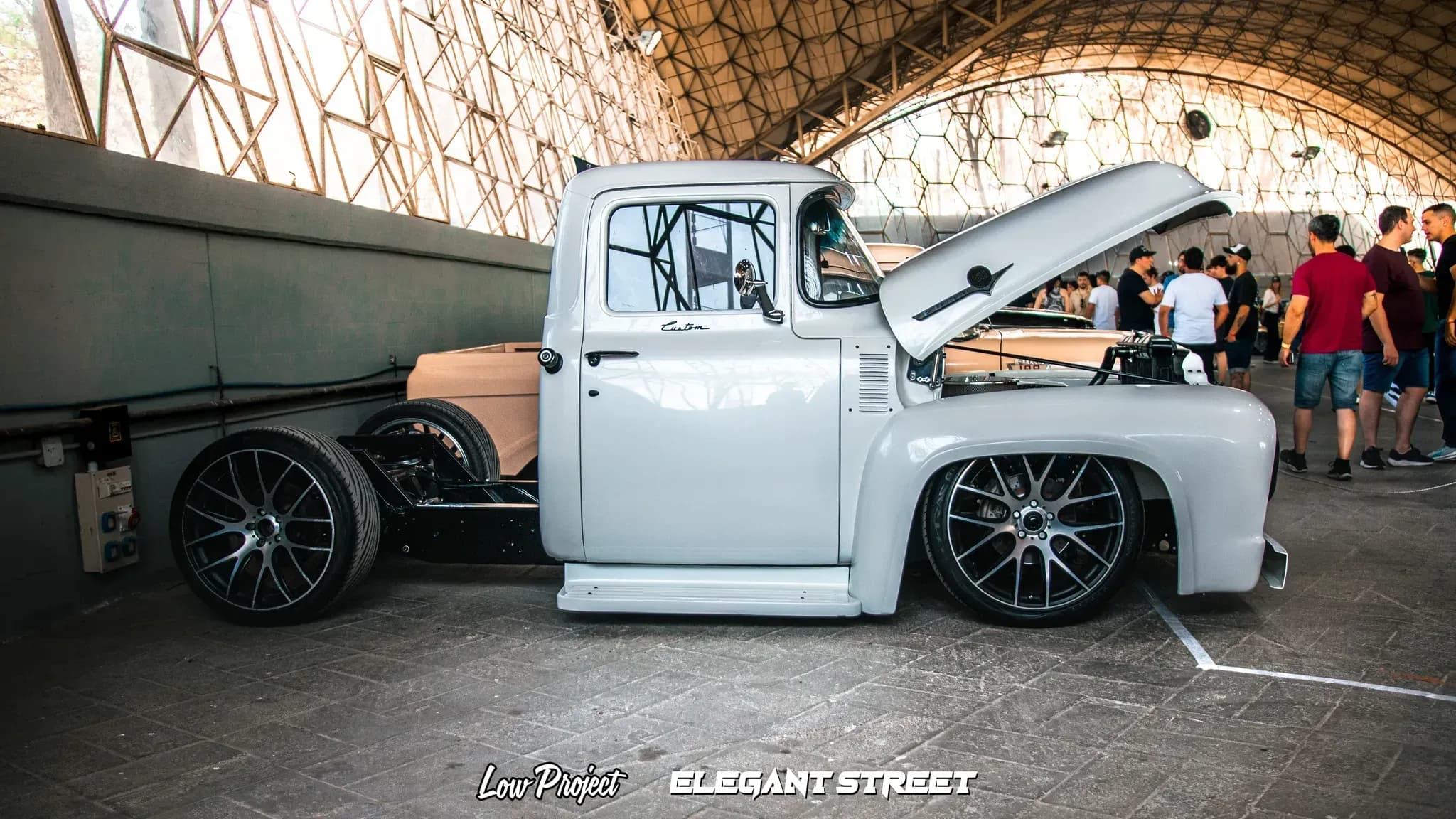 Elegant Street 2K24
