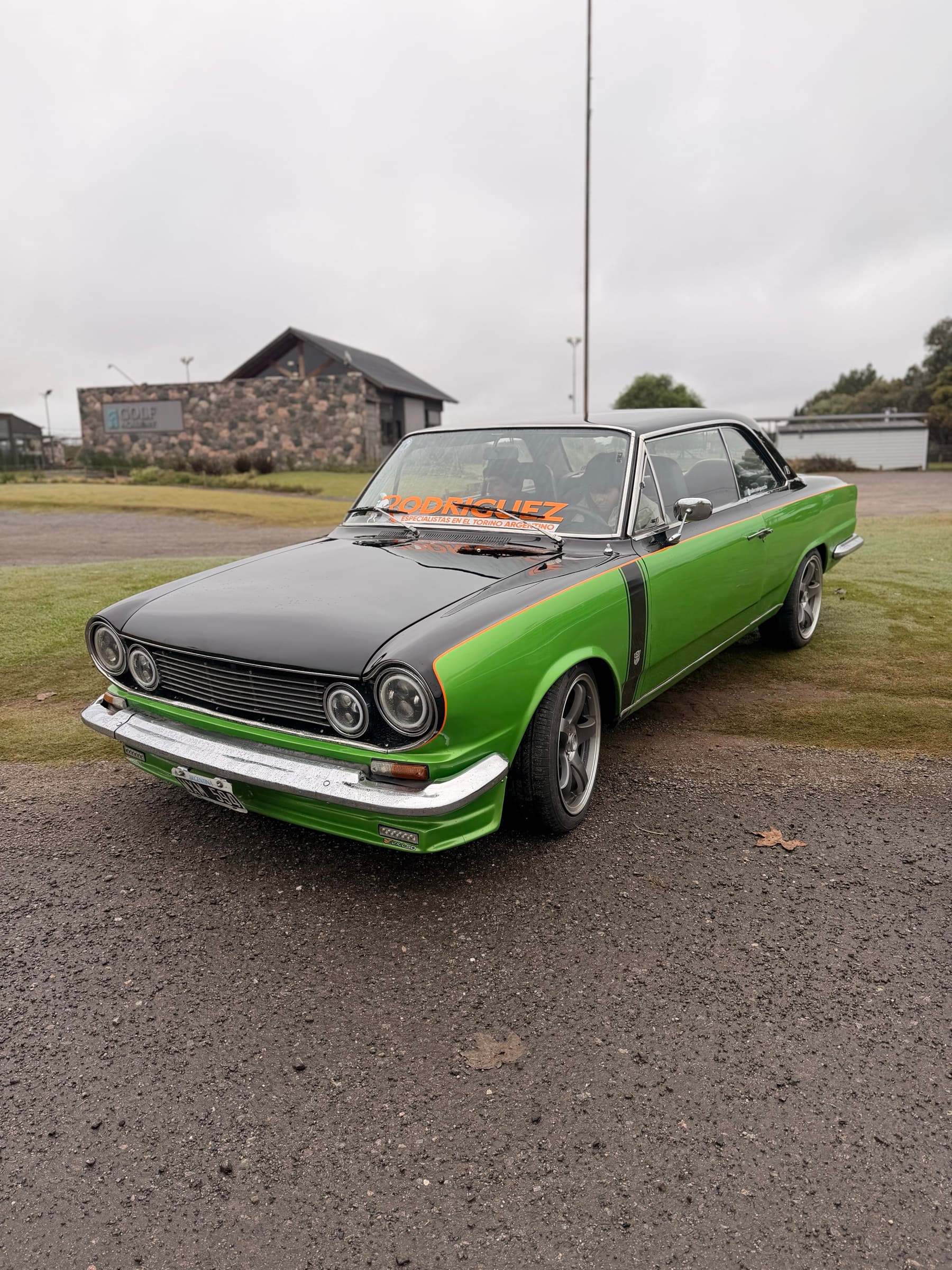 Elegant Street Classic Cars 2K26